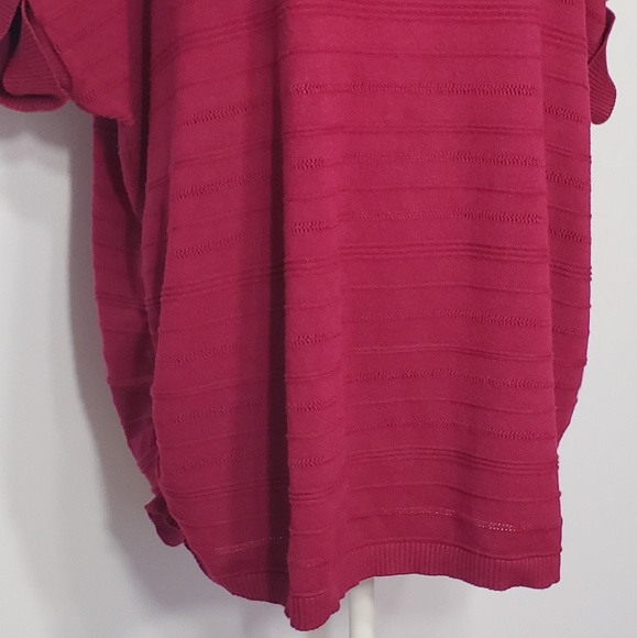 AVENUE side ruched short sleeve plus size top - Picture 4 of 8